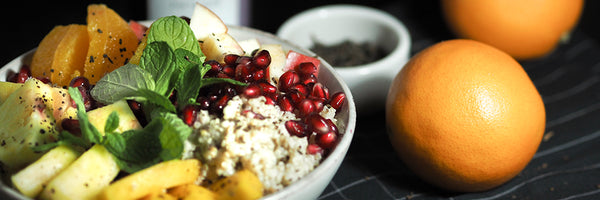 Süße Buddha Bowl mit Zimtblüte