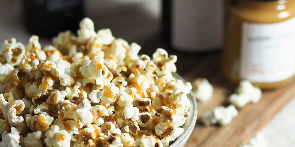 Karamell-Popcorn mit Flor de Sal