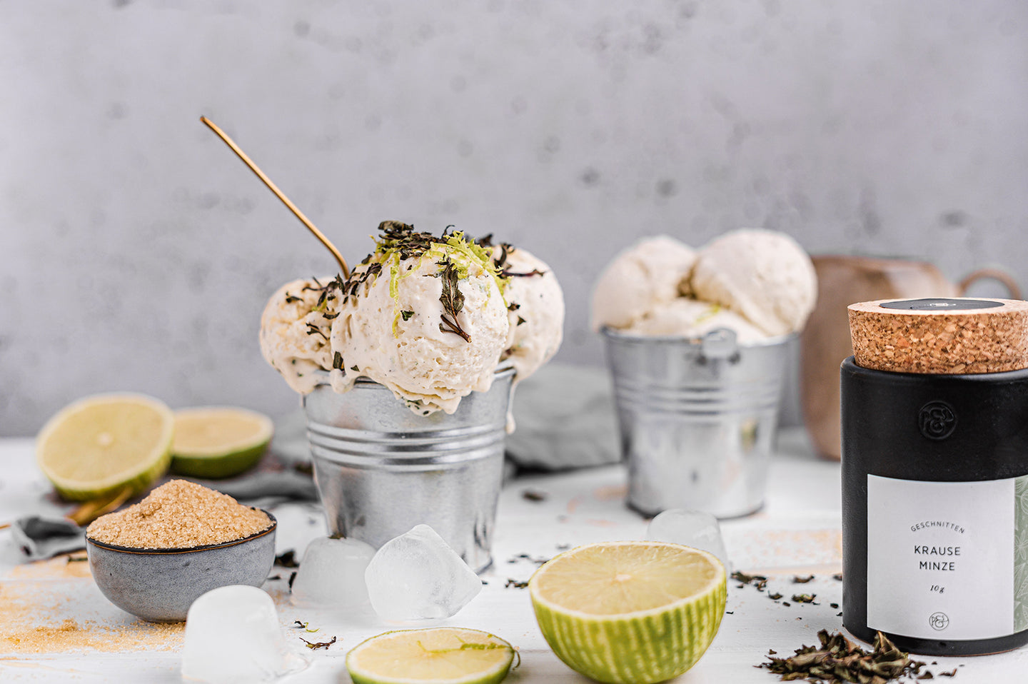 Mojito-Eis mit Krause Minze