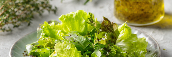 Italienisches Salatdressing mit Kräutern